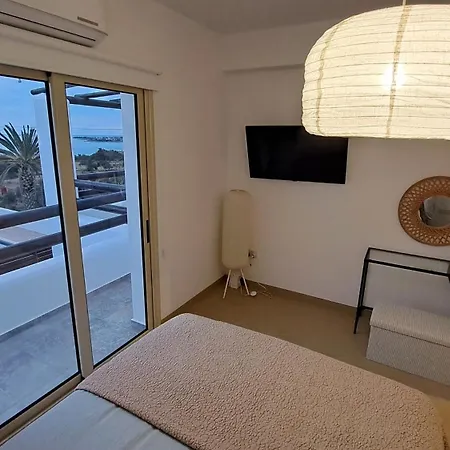 Nireas Villa *