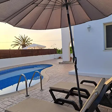 Villa Nireas Paphos