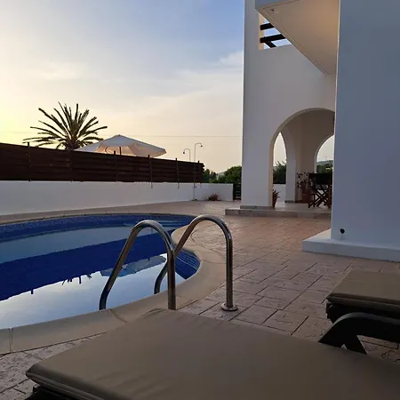 Nireas Villa