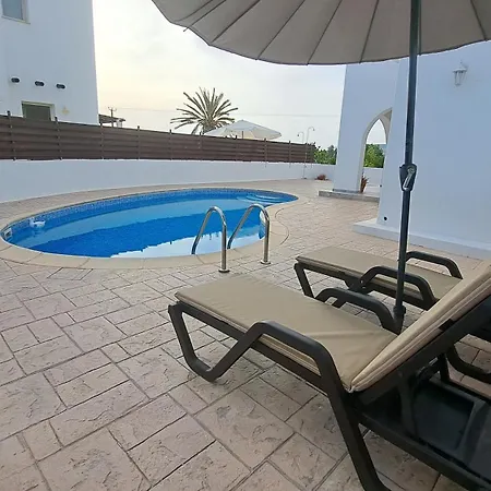 Nireas Villa